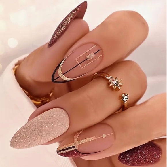 💥2for15$💥 French manicure style reusable false nails - Picture 1 of 7